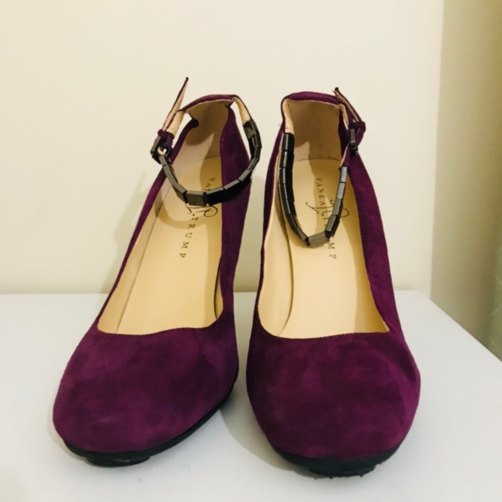 Vanka Trump Plum Heels